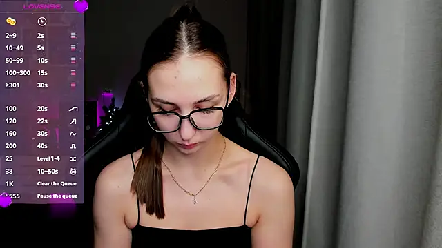 Snapshot of Sm0ly chatting on January 2025 01:20:02 AM Sm0ly online show from January 2025 01:20:02 AM