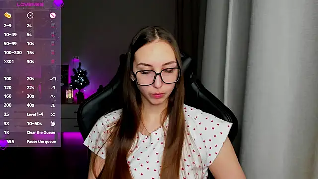 Snapshot of Sm0ly chatting on January 2025 01:32:01 AM Sm0ly online show from January 2025 01:32:01 AM