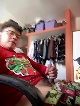 Snapshot of Parejasumisa27 chatting on December 2025 06:24:02 PM Parejasumisa27 online show from December 2025 06:24:02 PM