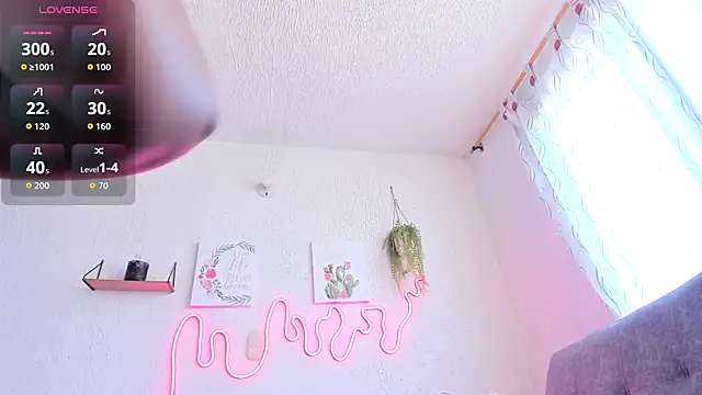 Snapshot of samanthaeliott22 chatting on October 2025 08:18:02 PM samanthaeliott22 online show from October 2025 08:18:02 PM