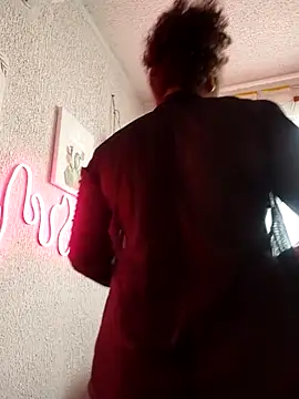 Snapshot of samanthaeliott22 chatting on October 2025 05:12:01 PM samanthaeliott22 online show from October 2025 05:12:01 PM