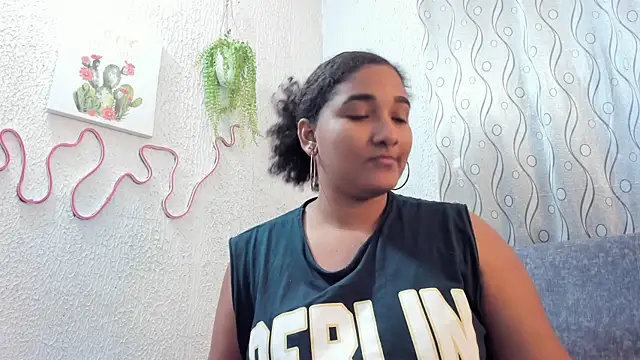 Snapshot of samanthaeliott22 chatting on October 2025 05:07:02 AM samanthaeliott22 online show from October 2025 05:07:02 AM