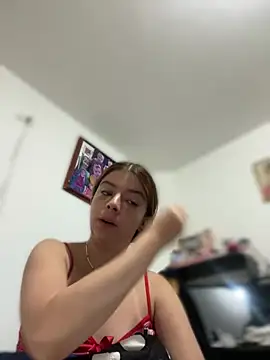 Cloew Marz online show from December 2024 05:33:01 PM
