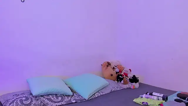 Snapshot of crystalvazquez chatting on October 2025 01:45:01 PM crystalvazquez online show from October 2025 01:45:01 PM