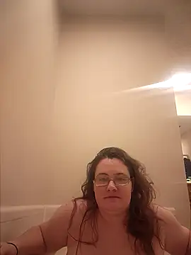 aliceluvzbill online show from October 2025 10:48:02 PM