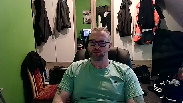 Snapshot of Rockburg chatting on February 2025 01:08:02 PM Rockburg online show from February 2025 01:08:02 PM