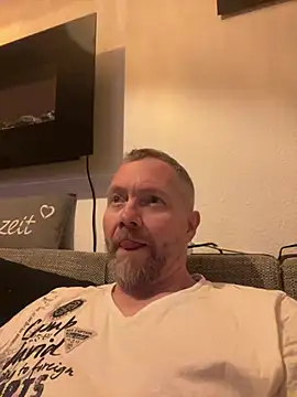 Snapshot of Rockburg chatting on March 2025 05:54:01 AM Rockburg online show from March 2025 05:54:01 AM