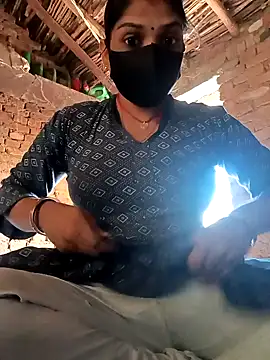 Snapshot of haymona chatting on November 2025 05:39:01 AM haymona online show from November 2025 05:39:01 AM