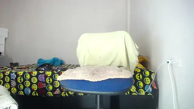 jessica Badenoch online show from October 2025 03:40:01 AM