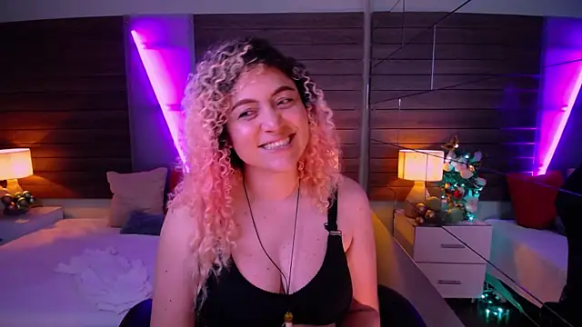Kateryn  online show from December 2024 08:36:02 PM