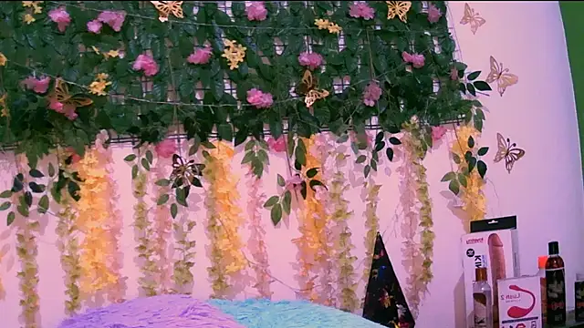 Snapshot of Crysrus chatting on October 2025 12:09:01 AM Crysrus online show from October 2025 12:09:01 AM