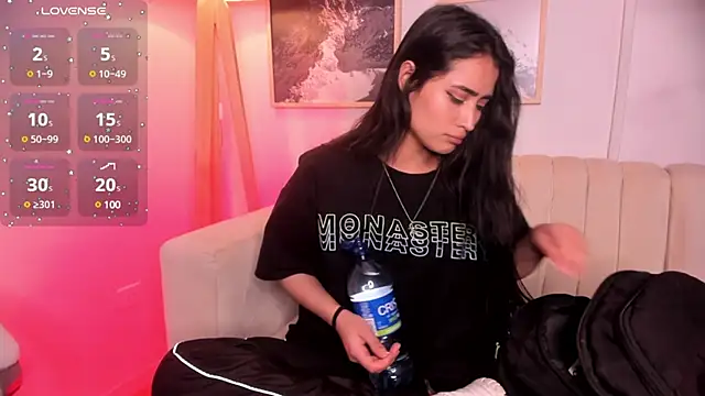 lara madisson online show from February 2025 05:44:02 AM