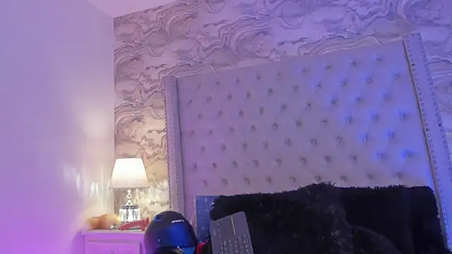 Kev jenner online show from December 2024 01:39:02 AM