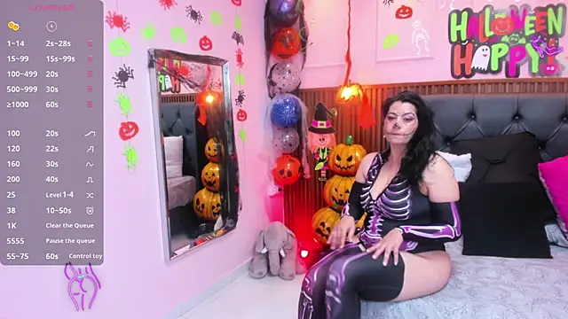 Snapshot of MEYLAGIA chatting on October 2025 03:21:02 AM MEYLAGIA online show from October 2025 03:21:02 AM