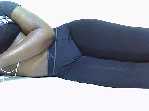 sweetangel41 online show from October 2025 08:15:01 PM