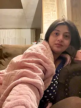 Snapshot of kriztal_pretty chatting on November 2025 11:21:02 AM kriztal pretty online show from November 2025 11:21:02 AM