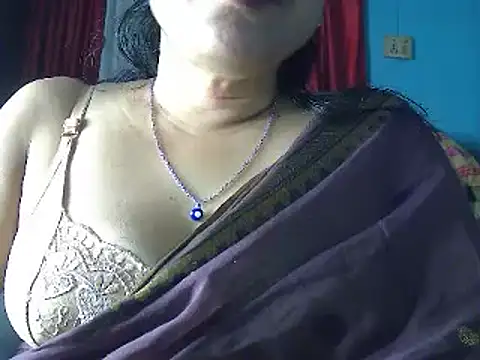 Snapshot of LOVERIAKOL chatting on January 2025 12:02:02 PM LOVERIAKOL online show from January 2025 12:02:02 PM