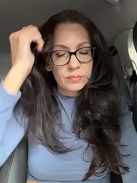 BeautifulMesss online show from October 2025 03:01:01 PM