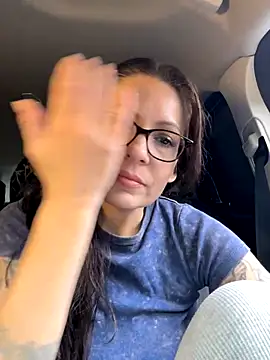 BeautifulMesss online show from October 2025 02:51:02 PM