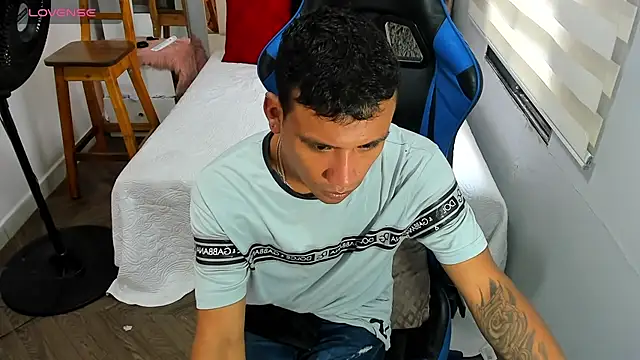 Snapshot of Backsex_boy chatting on November 2025 02:28:01 PM Backsex boy online show from November 2025 02:28:01 PM