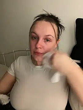 riri bstvx online show from December 2024 08:27:01 PM