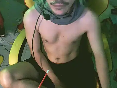 Snapshot of cloudyth1994 chatting on December 2024 08:03:02 PM cloudyth1994 online show from December 2024 08:03:02 PM