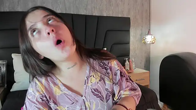 Sabrina Lennox online show from January 2025 07:56:02 PM