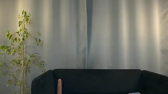 weshycouple online show from March 2025 07:05:01 PM