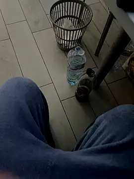 Lucom23 online show from December 2024 04:40:01 PM