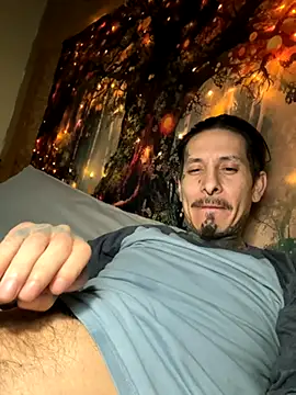 Snapshot of NutP619 chatting on December 2025 06:44:02 AM NutP619 online show from December 2025 06:44:02 AM