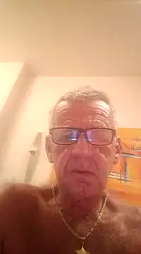 Freddy1962 online show from December 2024 09:50:01 PM