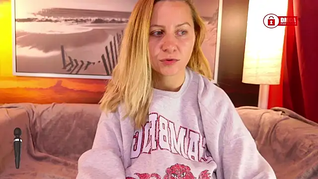 Snapshot of BigBoobsARRI chatting on October 2025 08:10:01 PM BigBoobsARRI online show from October 2025 08:10:01 PM