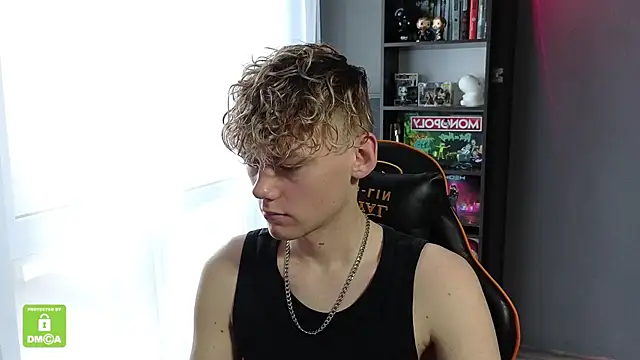 Keytaro online show from October 2025 10:49:02 AM