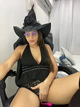 Belissa miller online show from October 2025 07:04:02 PM