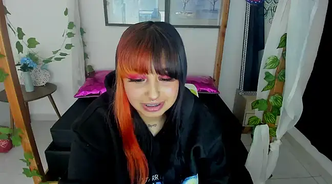 lussyevans24 online show from January 2025 04:44:02 AM