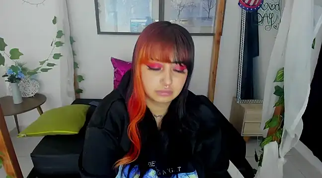 lussyevans24 online show from January 2025 07:46:01 AM