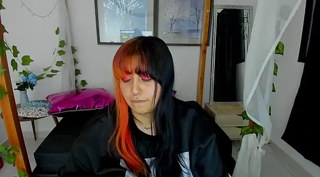 lussyevans24 online show from January 2025 07:11:02 AM