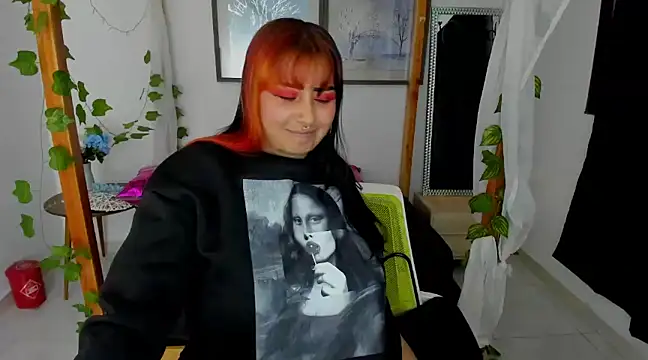 lussyevans24 online show from January 2025 10:22:01 AM