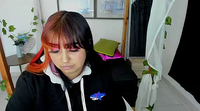lussyevans24 online show from January 2025 06:57:01 AM