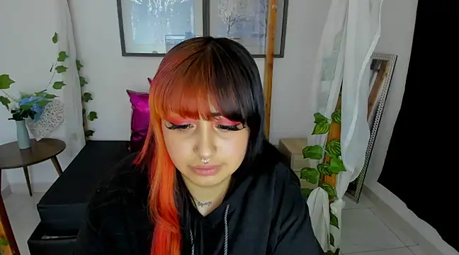 lussyevans24 online show from January 2025 08:07:02 AM