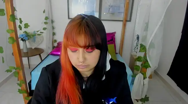 lussyevans24 online show from January 2025 03:55:02 AM