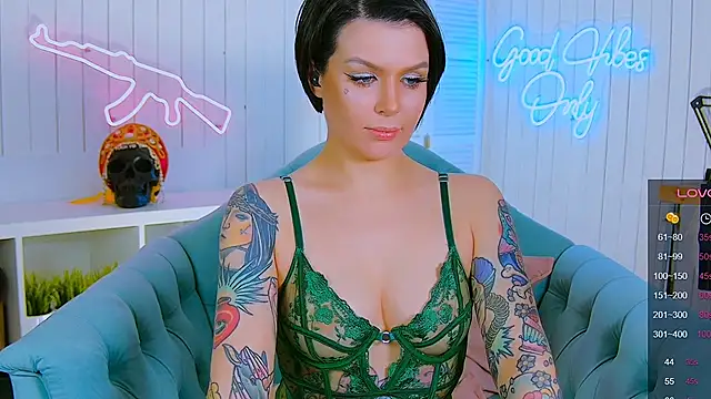 My toys pink online show from March 2025 11:09:02 PM