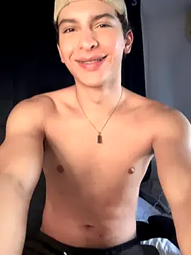 Snapshot of cybercosmiiic chatting on September 2025 10:15:01 PM cybercosmiiic online show from September 2025 10:15:01 PM