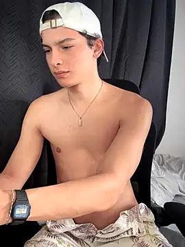 Snapshot of cybercosmiiic chatting on October 2025 07:36:02 PM cybercosmiiic online show from October 2025 07:36:02 PM