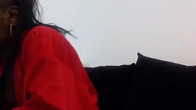 Snapshot of Cinderella_Jewels_ chatting on October 2025 10:16:01 AM Cinderella Jewels online show from October 2025 10:16:01 AM