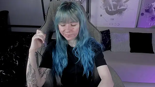 Snapshot of LexiWenford chatting on October 2025 03:04:02 AM LexiWenford online show from October 2025 03:04:02 AM