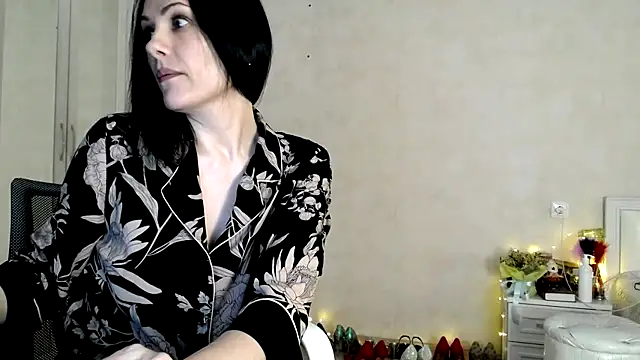 Devil Goddess online show from December 2024 09:40:02 PM