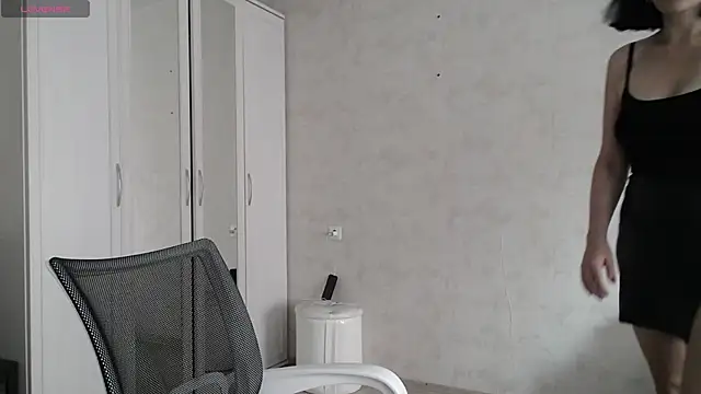 Devil Goddess online show from September 2025 02:27:02 PM