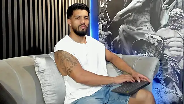 DannSaenz online show from January 2025 08:16:02 PM