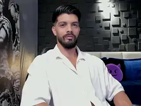 DannSaenz online show from January 2025 01:26:02 AM
